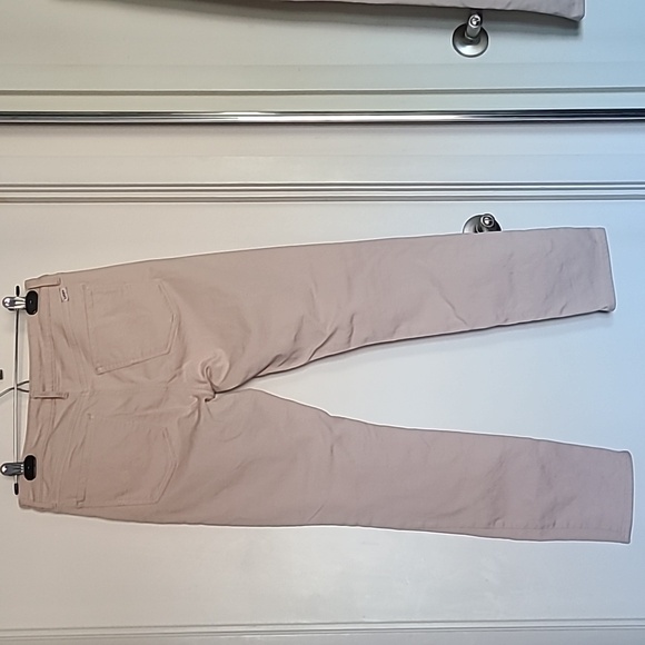 EUC s.28 Lucky Brand blush jeans - Picture 6 of 6